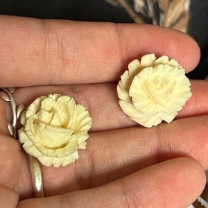 Antique pre van real carved ivory flower earrings